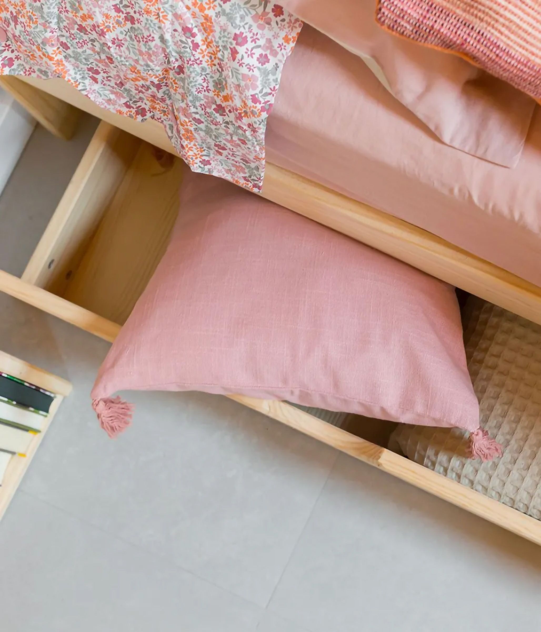 cama_cabecero_135cm_cajon_tres